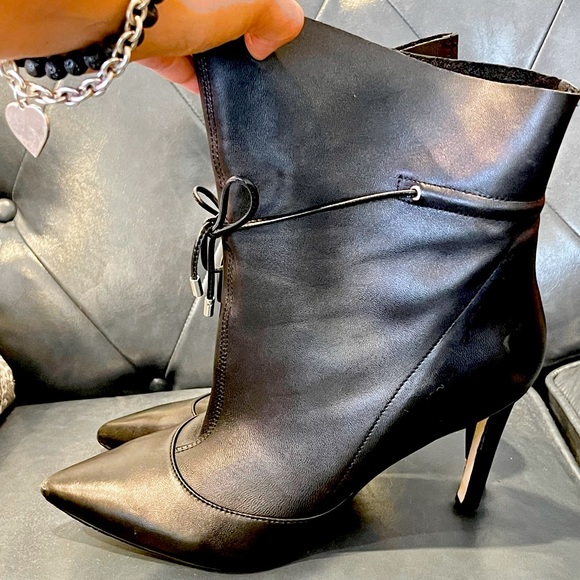 tirzah pointy toe dress booties